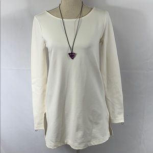 Ann Taylor cream knit tunic with zipper on sleeves